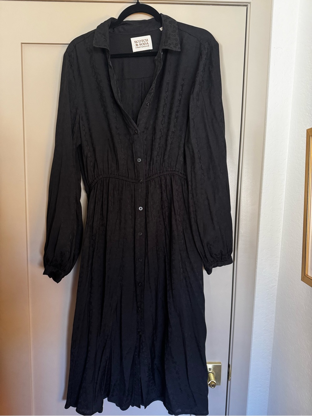 Scotch & Soda Black Long-Sleeve Button-Front Midi Dress - Picture 2 of 6